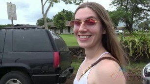 Niki has the best first day in Hawaii! - PornGO.com